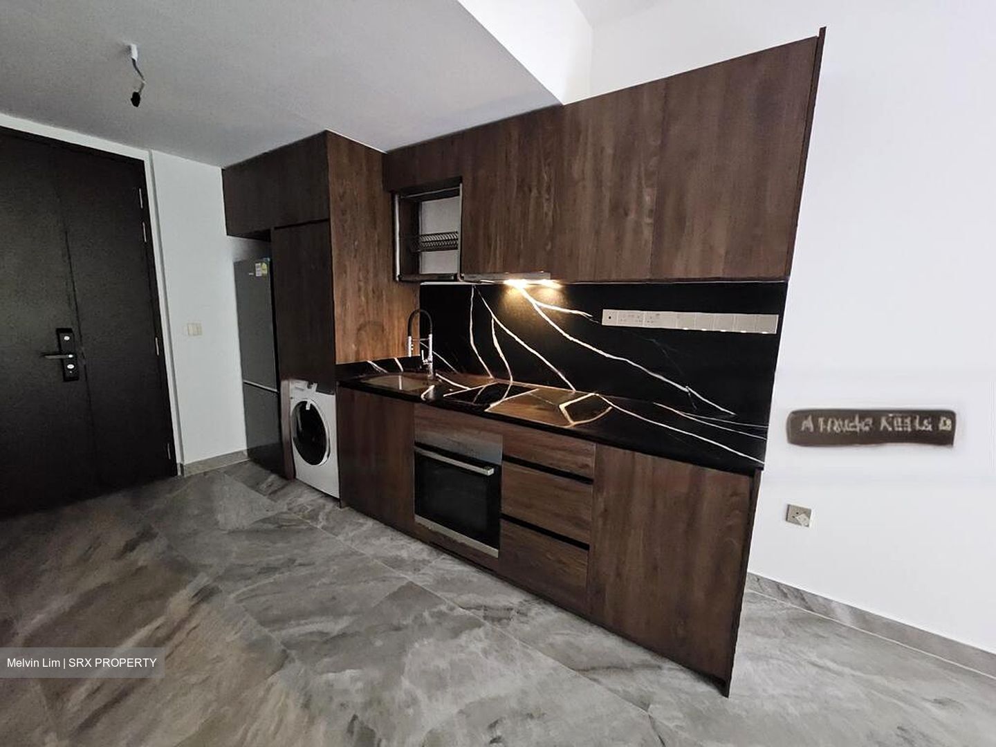 The Commodore (D27), Condominium #498634561